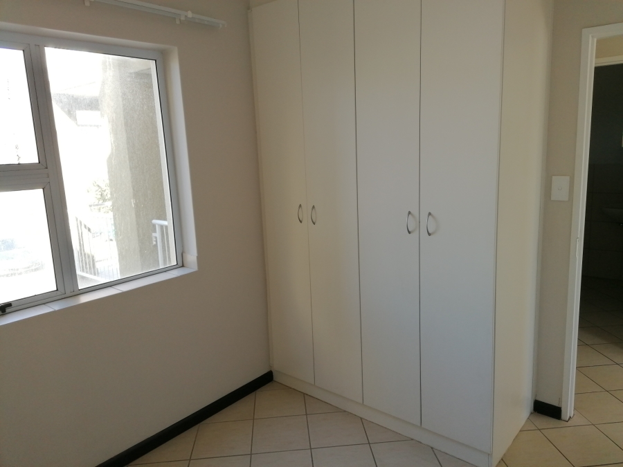 To Let 2 Bedroom Property for Rent in Buh Rein Estate Western Cape